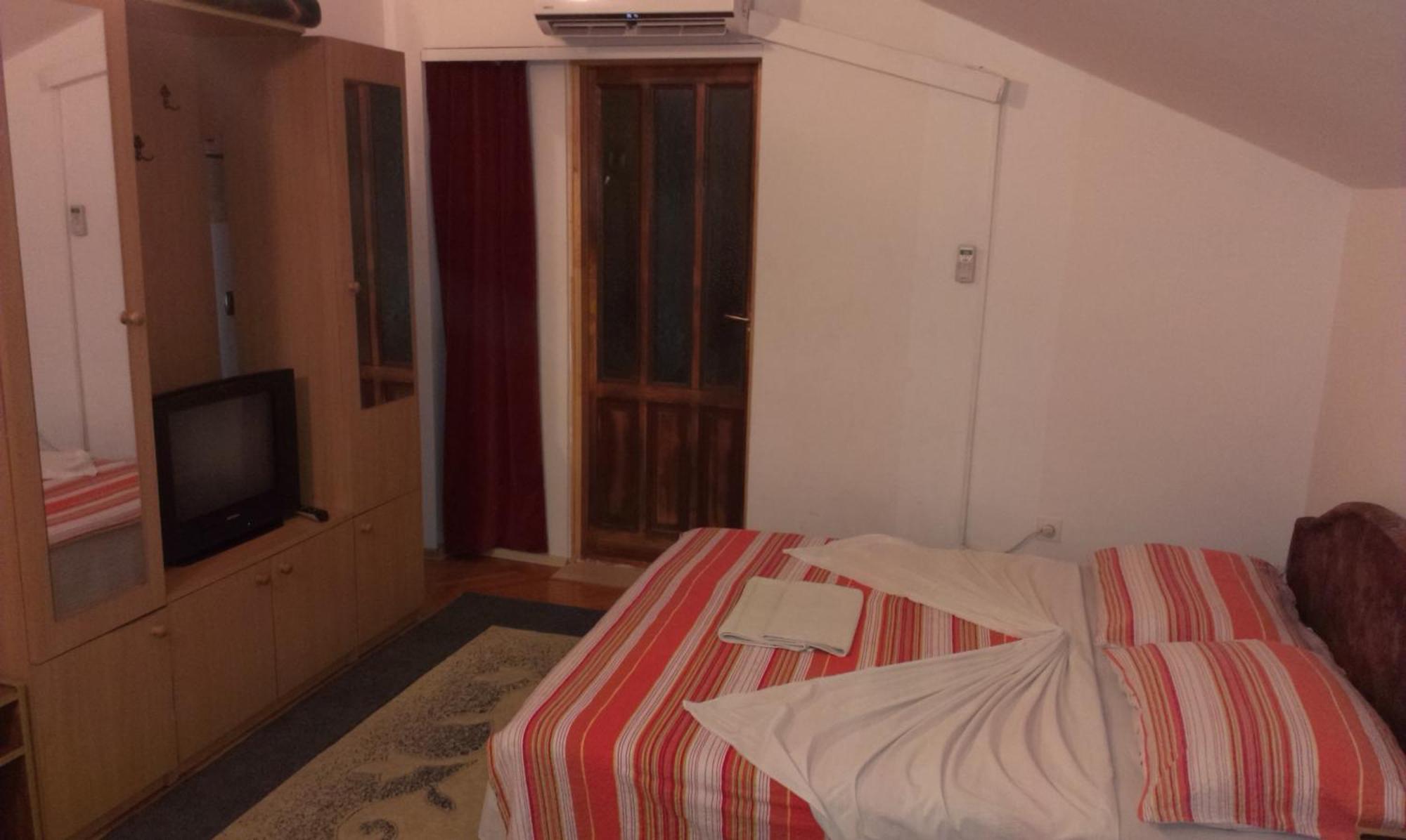 Apartments & Hostel Zdrava Hrana 모스타르 외부 사진