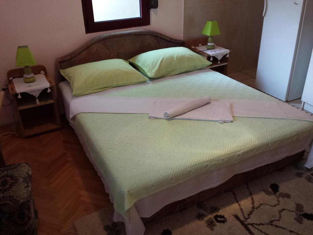 Apartments & Hostel Zdrava Hrana 모스타르 외부 사진